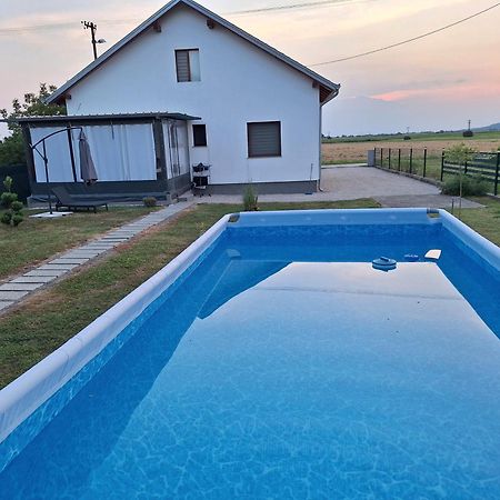 Kuca Za Odmor Domus Alba Villa Branjin Vrh Exterior photo